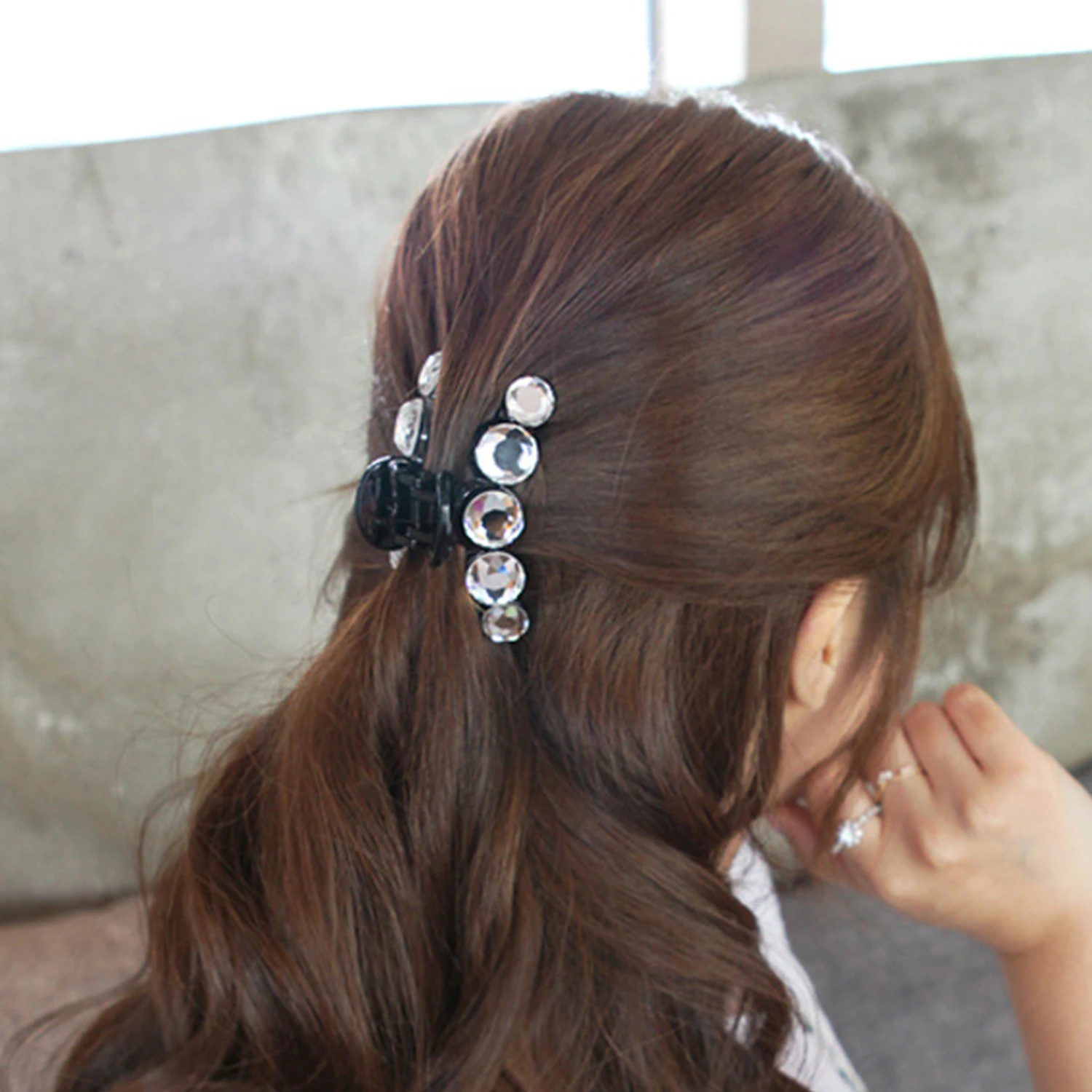 New Big Pearls Acrylic Hair Claw Clips Crab Hairpins Large Makeup Hair Styling Barrettes for Women Hair Accessories Bow Hairgrip