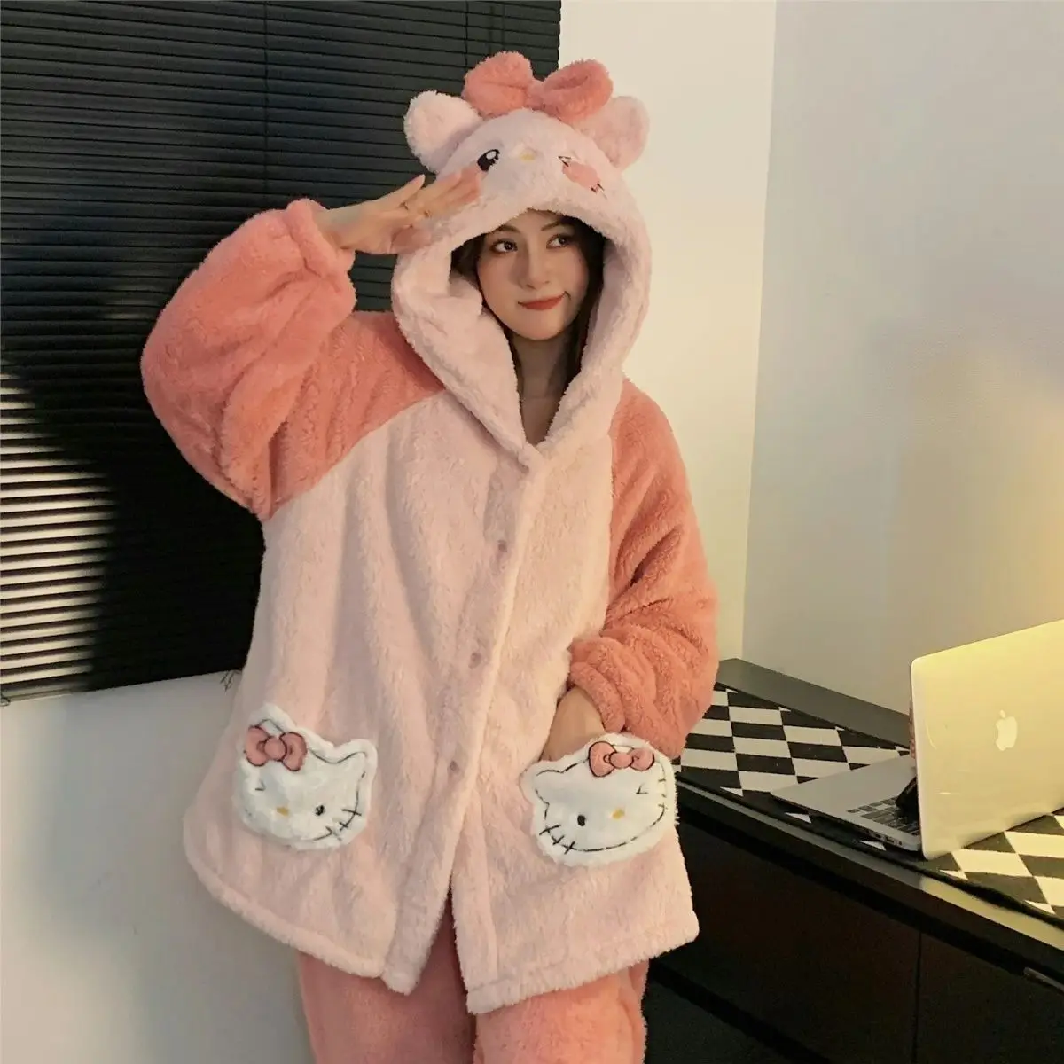 Kawaii Cute Sanrio Hello Kitty Anime Ladies Pajamas Winter Thickening Warm Hooded Nightgown Cartoon KT Cat Plush Homewear Set