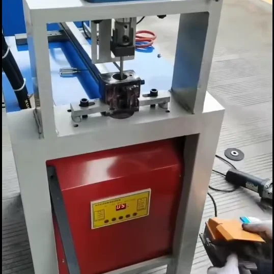 Hydraulic bending machine, folding machine
