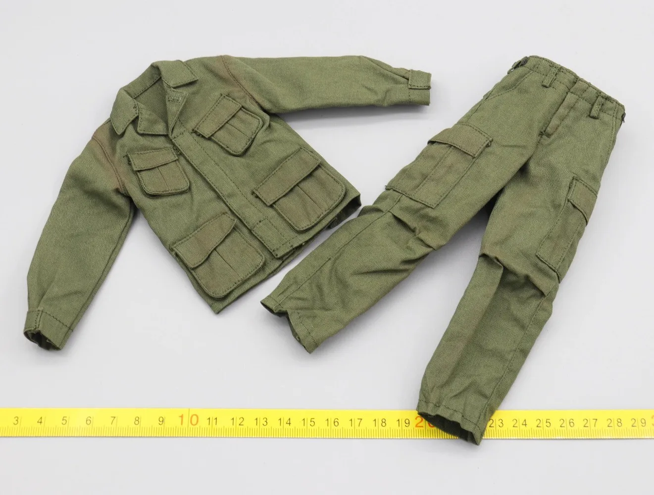 

V80184 Модель боевой формы солдата в масштабе 1/6, 12-дюймовый машинный пистолет США