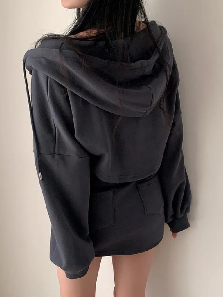 Conjunto de Jaqueta Curta Estilosa e Saia de Cintura Alta, Nova Chegada de Outono, Estilo Bodycon Emaecido para Mulheres