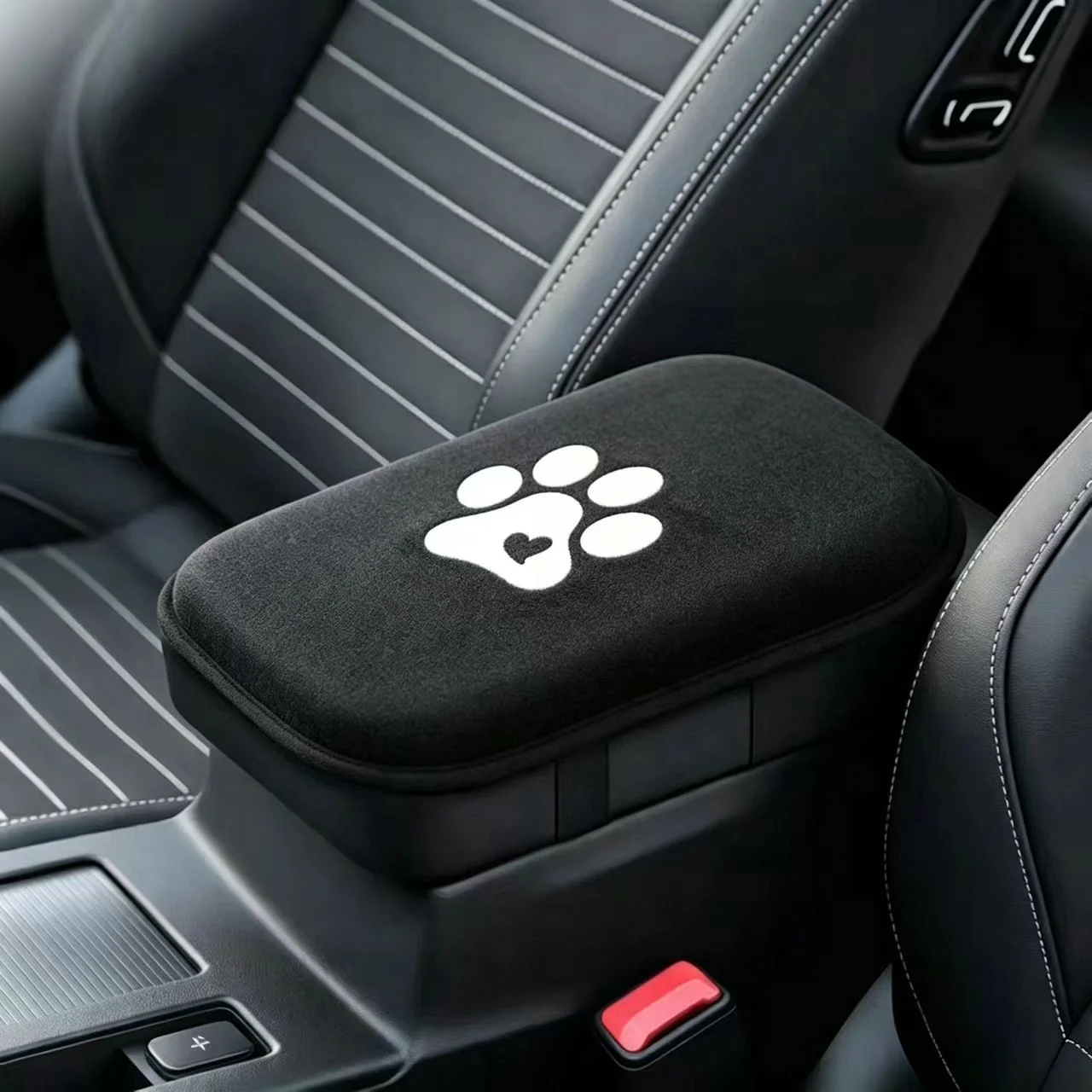 1 Claw Print Heart-Shaped Hollow Pattern Printed Black Thick Plush Car Armrest Box Booster Pad Car Central Armrest Box Plush Pad Arm Pad Car Interior Armrest Pad Cover