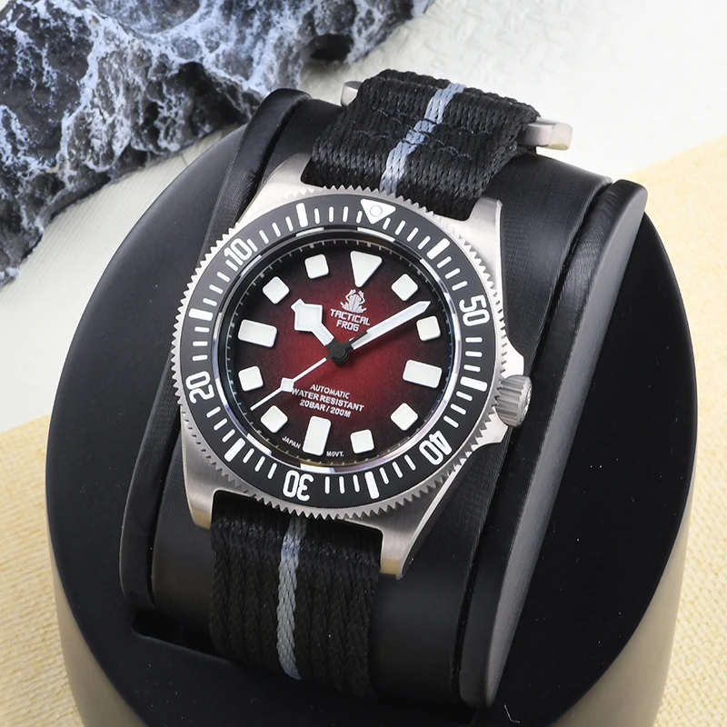 

Тактические титановые часы с лягушкой, сапфировые часы NH35, автоматический механизм, супер BGW-9, светящиеся, 20 бар, водонепроницаемые мужские часы