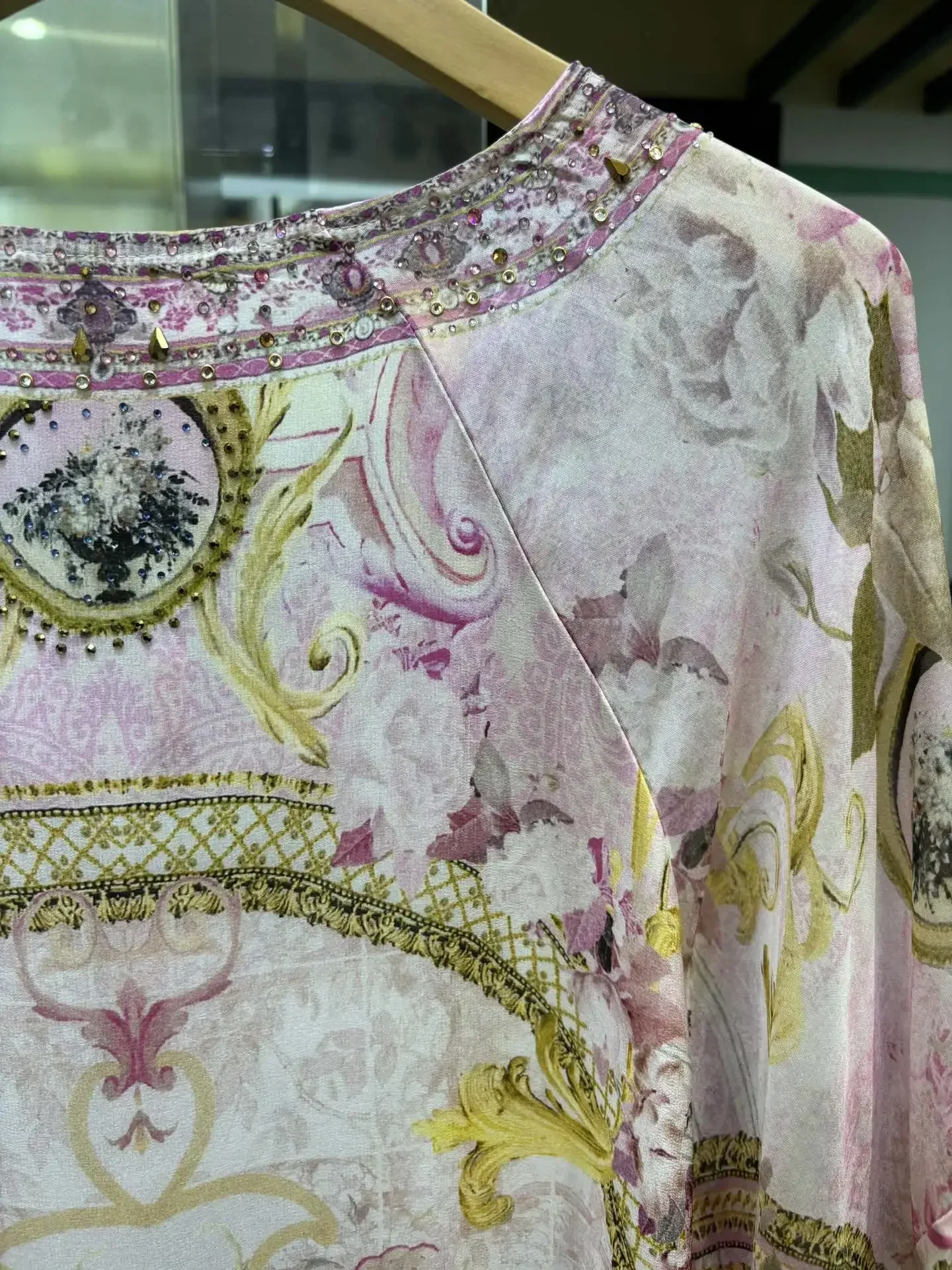 Robe longue rose en perles de cristal pour femmes, imprimé floral, col en v, manches chauve-souris, ample, 100% soie