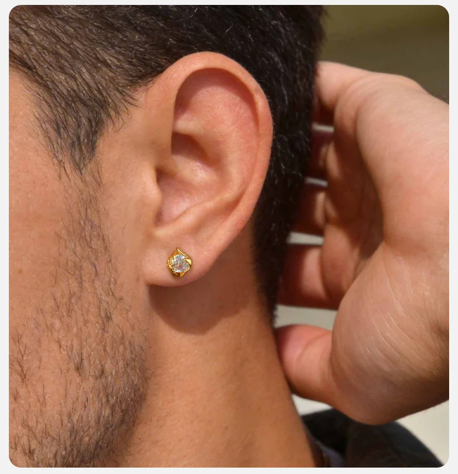 Vnox Kupfer-Ohrstecker mit schwarzem und weißem Zirkon für Männer und Frauen, gold- und silberfarbener Ohrstecker, 7 x 8,6 mm, minimalistischer Schmuck, Geschenke – Detail 3
