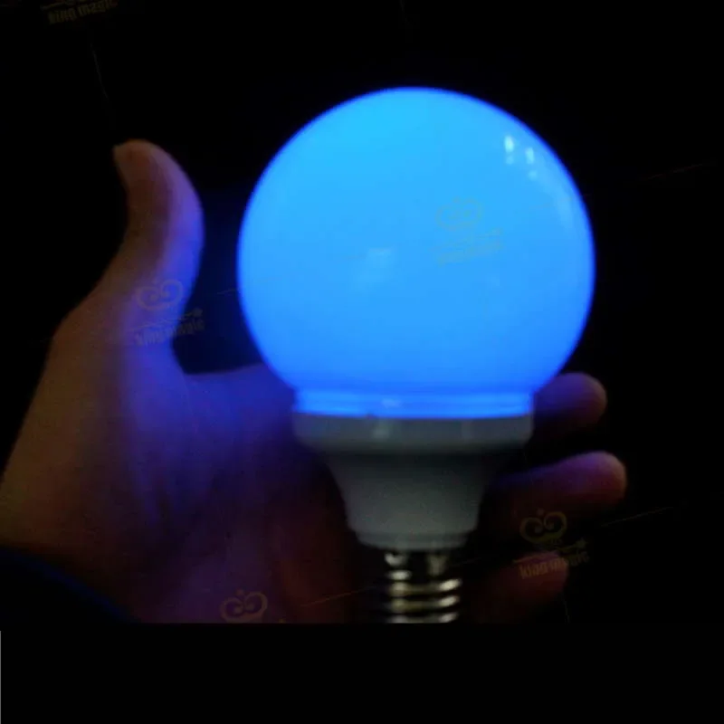 Meerkleurige magische gloeilamp met magneetbediening (wit rood blauw 3 kleuren) lamp goocheltruc en magneetring podiummagie rekwisieten goochelaar