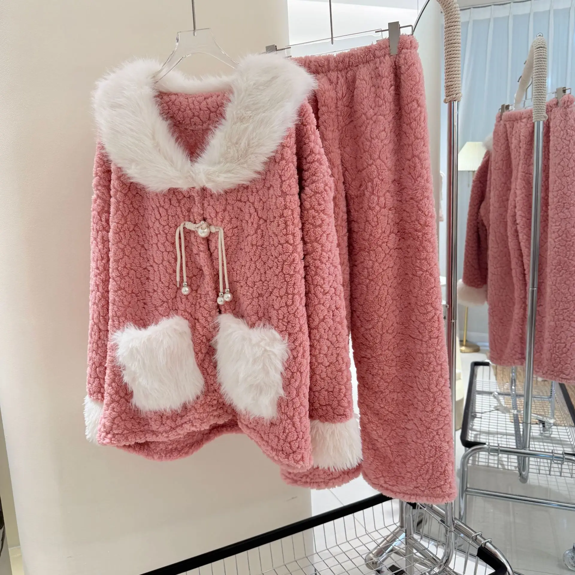 

Женская зимняя плюшевая рубашка с лацканами, брюки, комплект из 2 предметов, фланелевая ночная рубашка, пижамы, женская одежда для сна, домашняя одежда, коралловый бархат, домашняя одежда