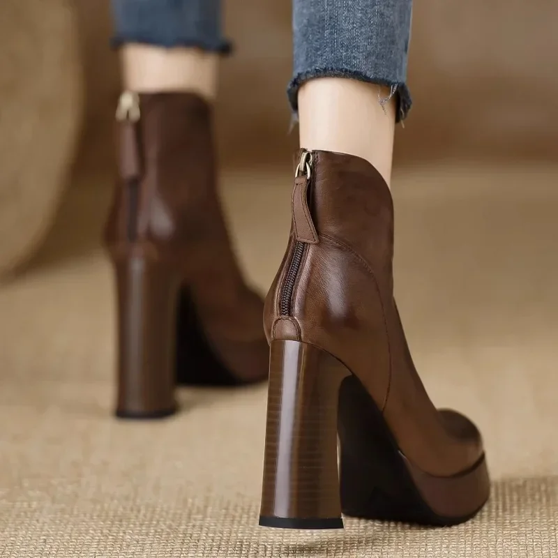 2024 New Soft Leather Women Ankle Boots Platform Short Booties Winter Botas Warm Shoes Round Toe Back Zip Black Brown