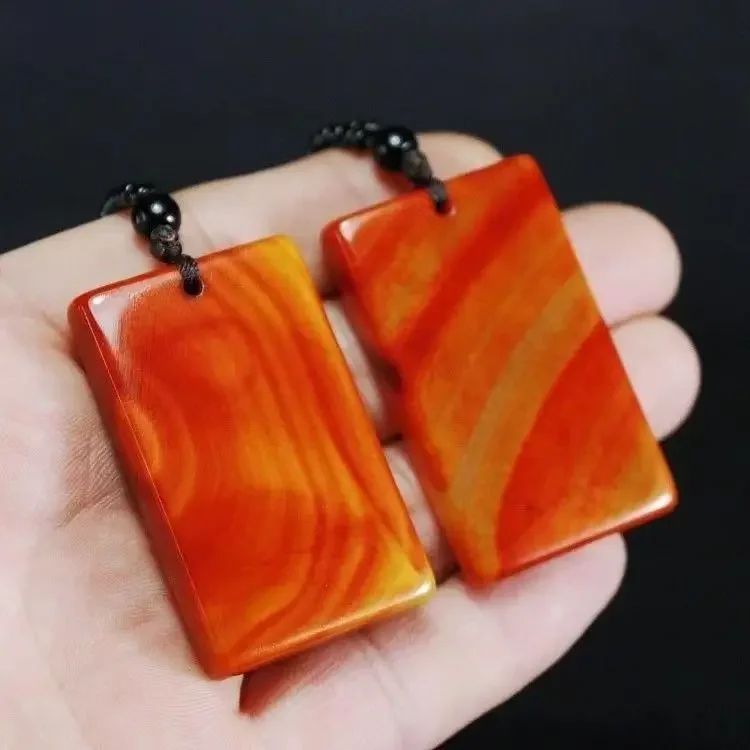 Warring States Period Red Agate Safe No Matter Brand Safe Buckle Sweater Chain Gourd Pendant Silk Agate Rough Stone
