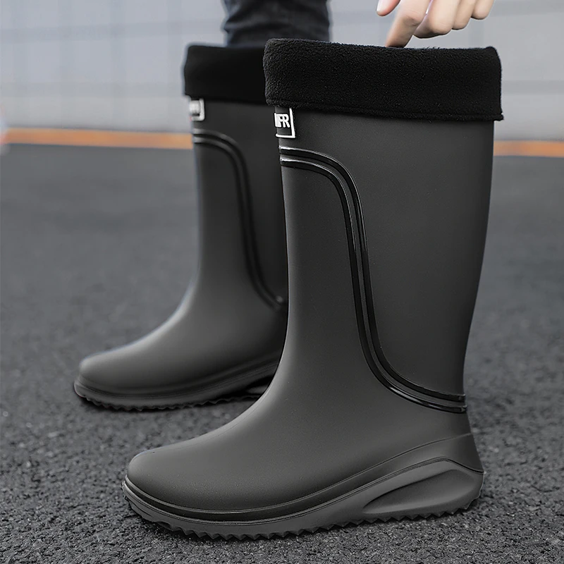 Men's High-Top Casual Cotton Rain Boots Winter Fashion Warm Plush Waterproof Anti-Slip Fishing Water Shoes Car Wash Rain Shoes