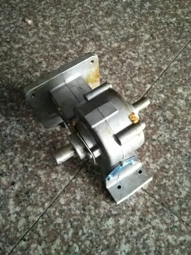 Pad printing machine worm gear box