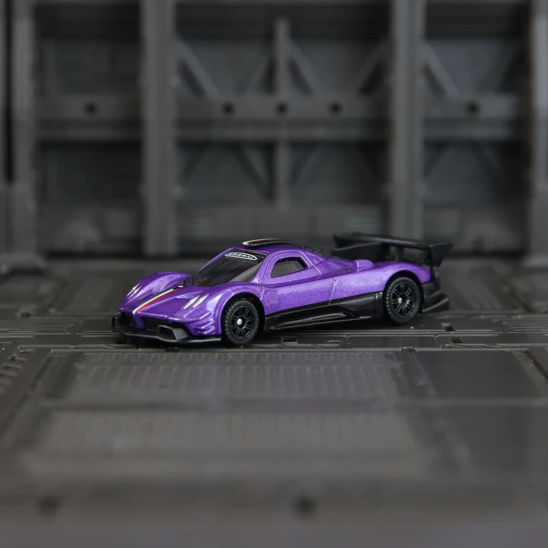 

CCA 1:64 Pagani Wind Son, модель суперкара из сплава, коллекция украшений для автомобилей, изысканный скользящий противоударный игрушечный автомобиль.