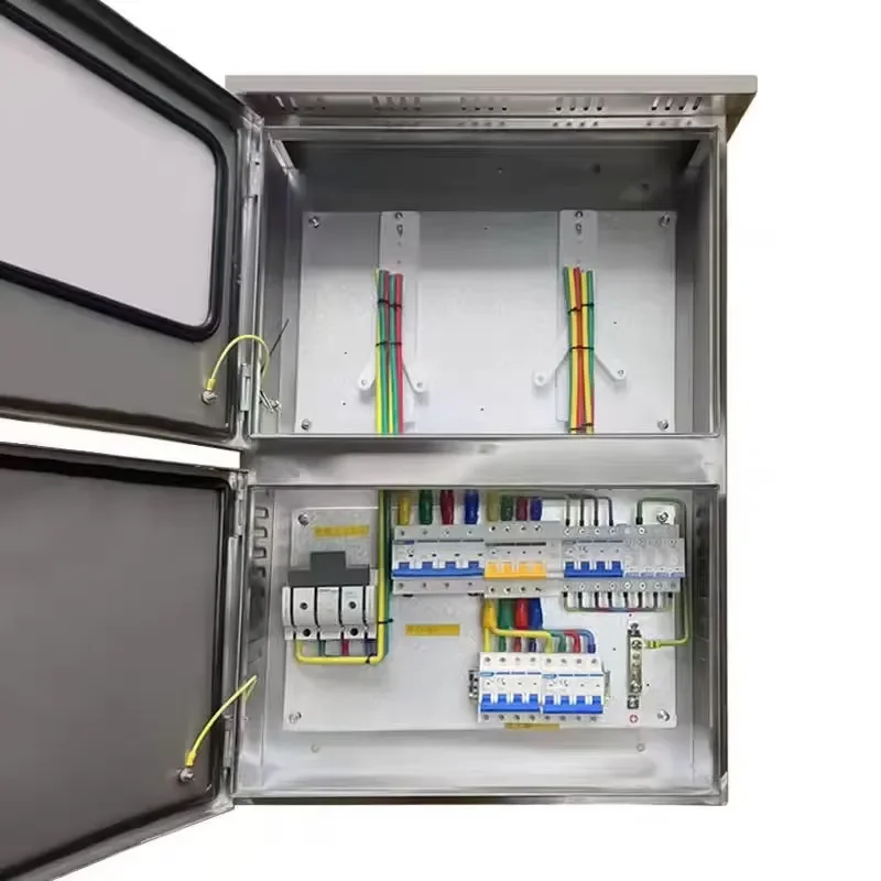 Galvanized Steel PV DC Combiner Box for 16-String Solar Arrays IP65 Rated 550V/1000V with SPD and Fuse Protection