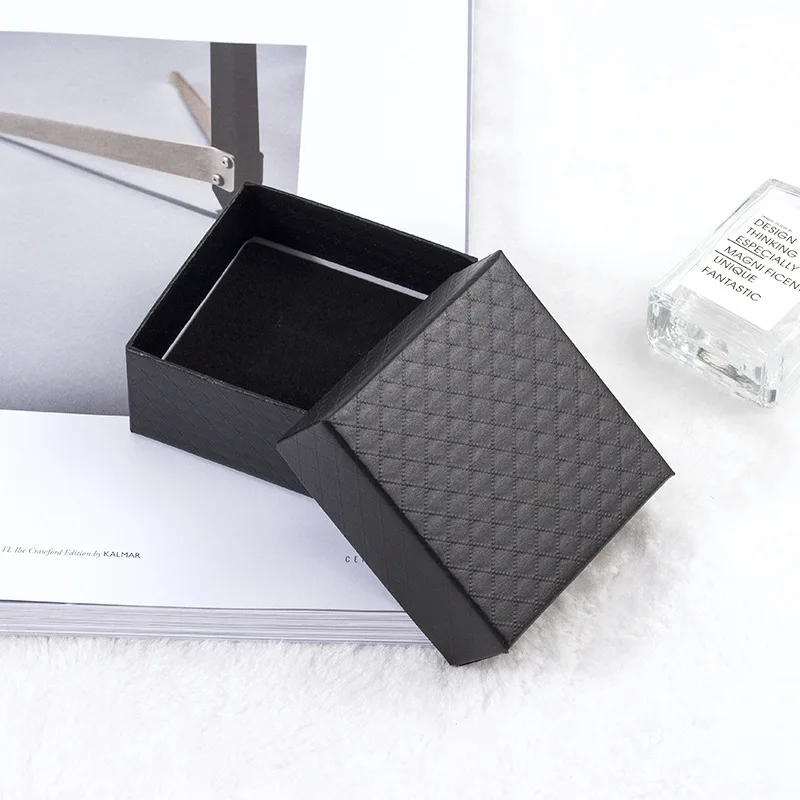 

7*7cm Black Color Square Plaid Jewelry Boxes for Women Necklace Bracelet Necklace Earrings Ring Premium Packing Freinds Gift Box