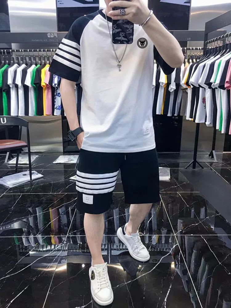 

신상투피스 Golf Clothing Men Golf Shorts Luxury T-shirt Chaopai Casual Sports Set Summer Men Golf Wear 2024 Korean Luxury Golf Suits