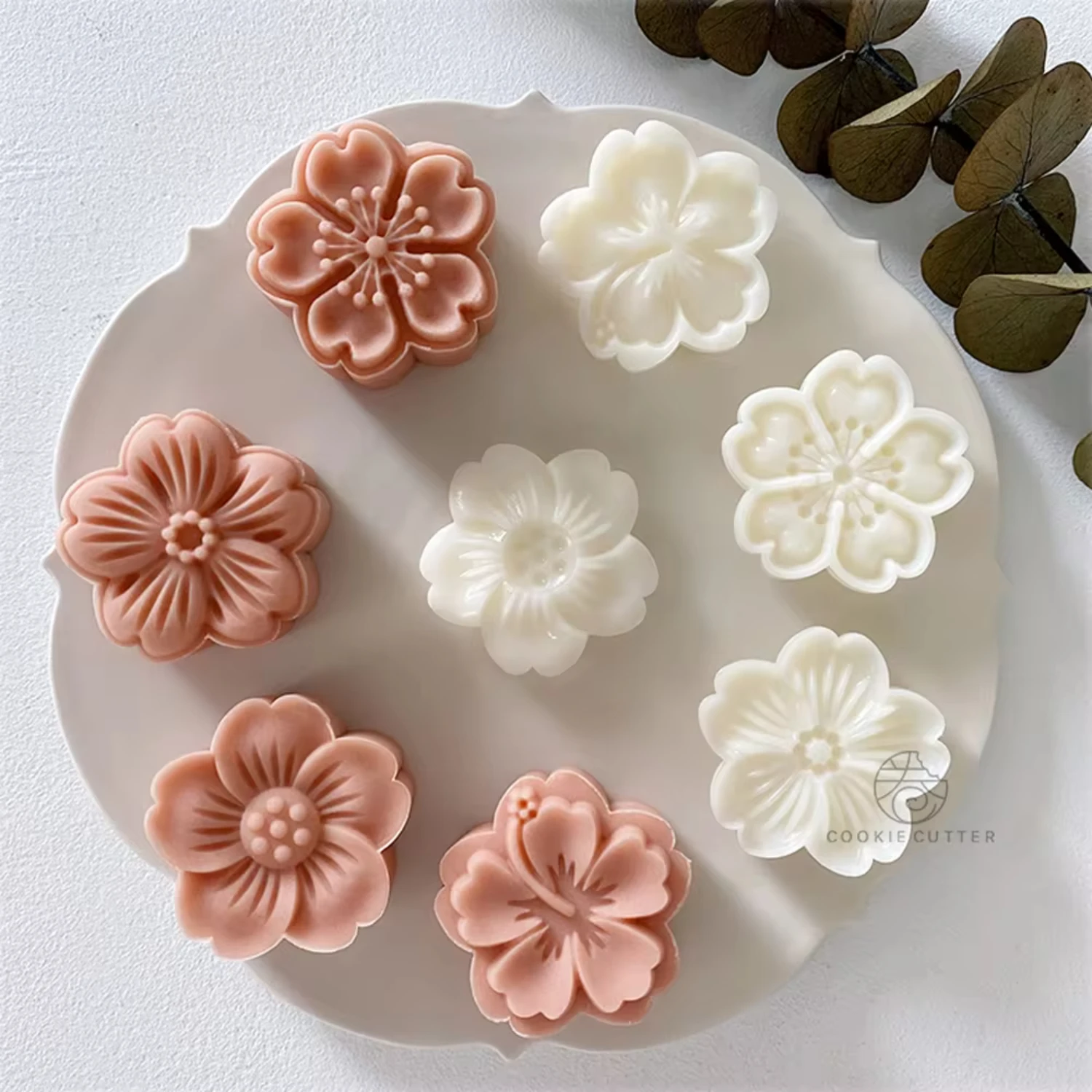 New 4Pcs/Set Mooncake Mold Cherry Blossom Flowers Pattern Stamps Hand Press Mold Plungers Pastry Tools Mid-autumn Festival