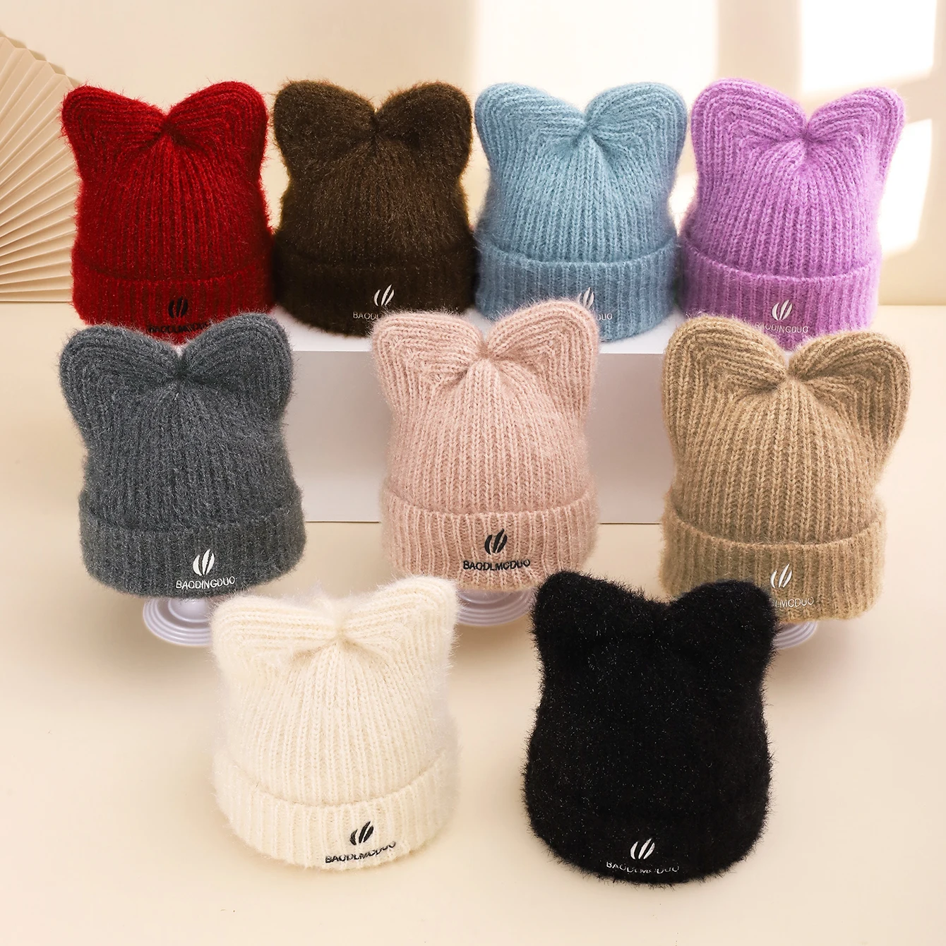 قبعة محبوكة لطيفة على شكل أذن القطة للنساء والفتيات، إكسسوار شتوي دافئ، قبعة صغيرة أنيقة للارتداء اليومي، فكرة هدية مثالية #1