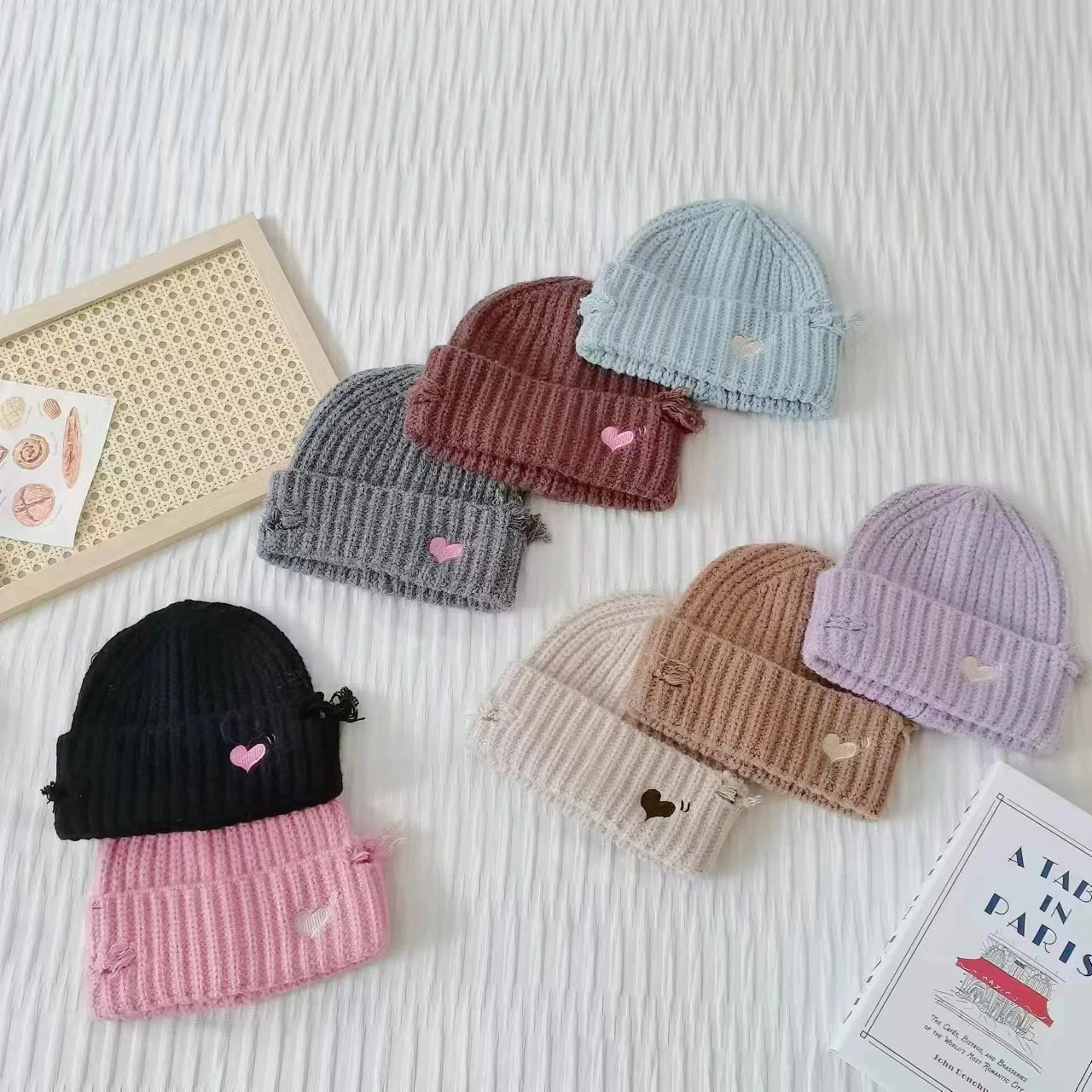 

1-8Y Kids Ski Hat Love Embroidery Children Cute Hole Winter Knit Hat Girls Crochet Beanie Baby Stuff Baby Caps for Boys Gorra