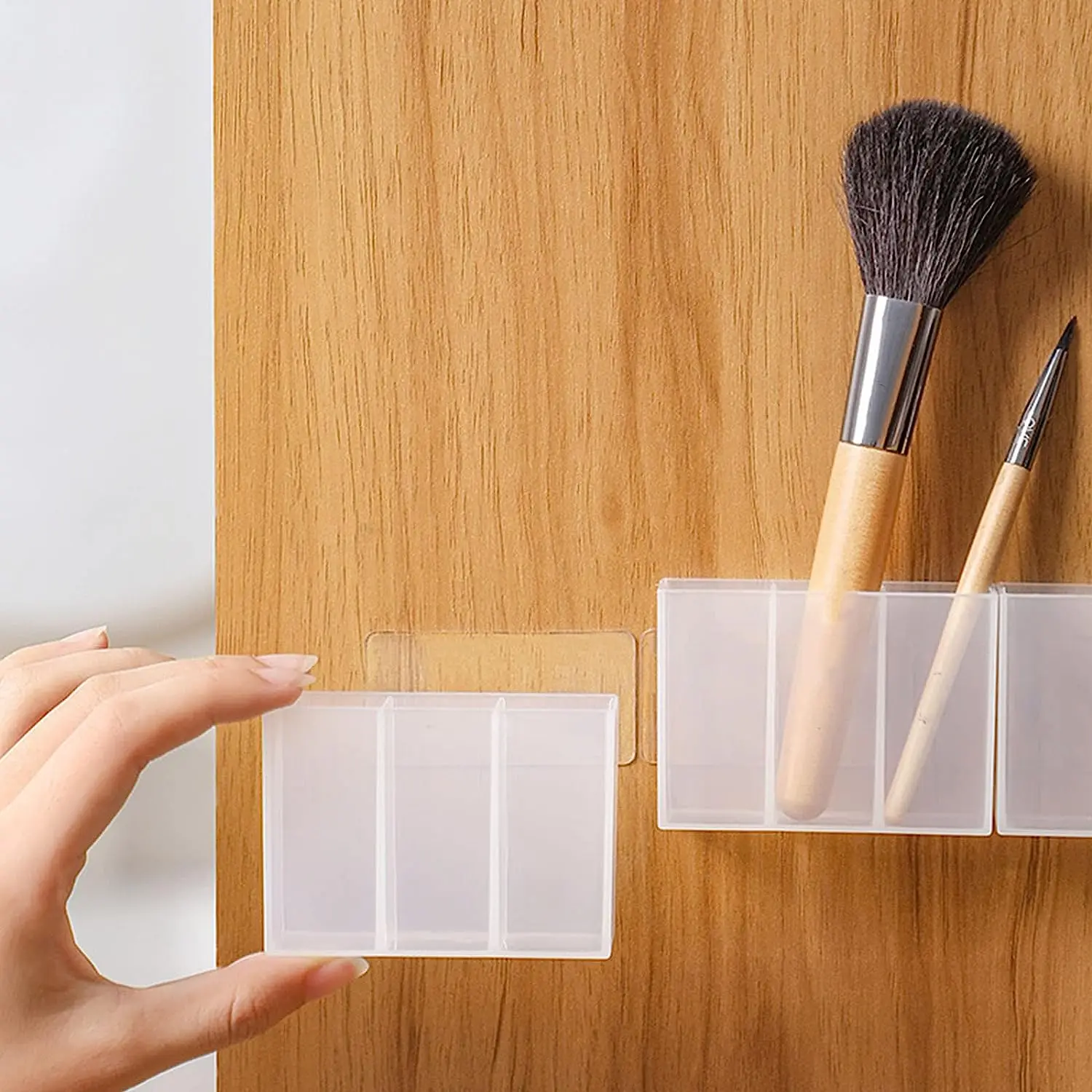 

Wall Mounted 3Grids Organizer Mirror Cabinet Self-adhesive Small Objects Storage Box Eyebrow Pencil Lipstick Lip Glaze Organizer