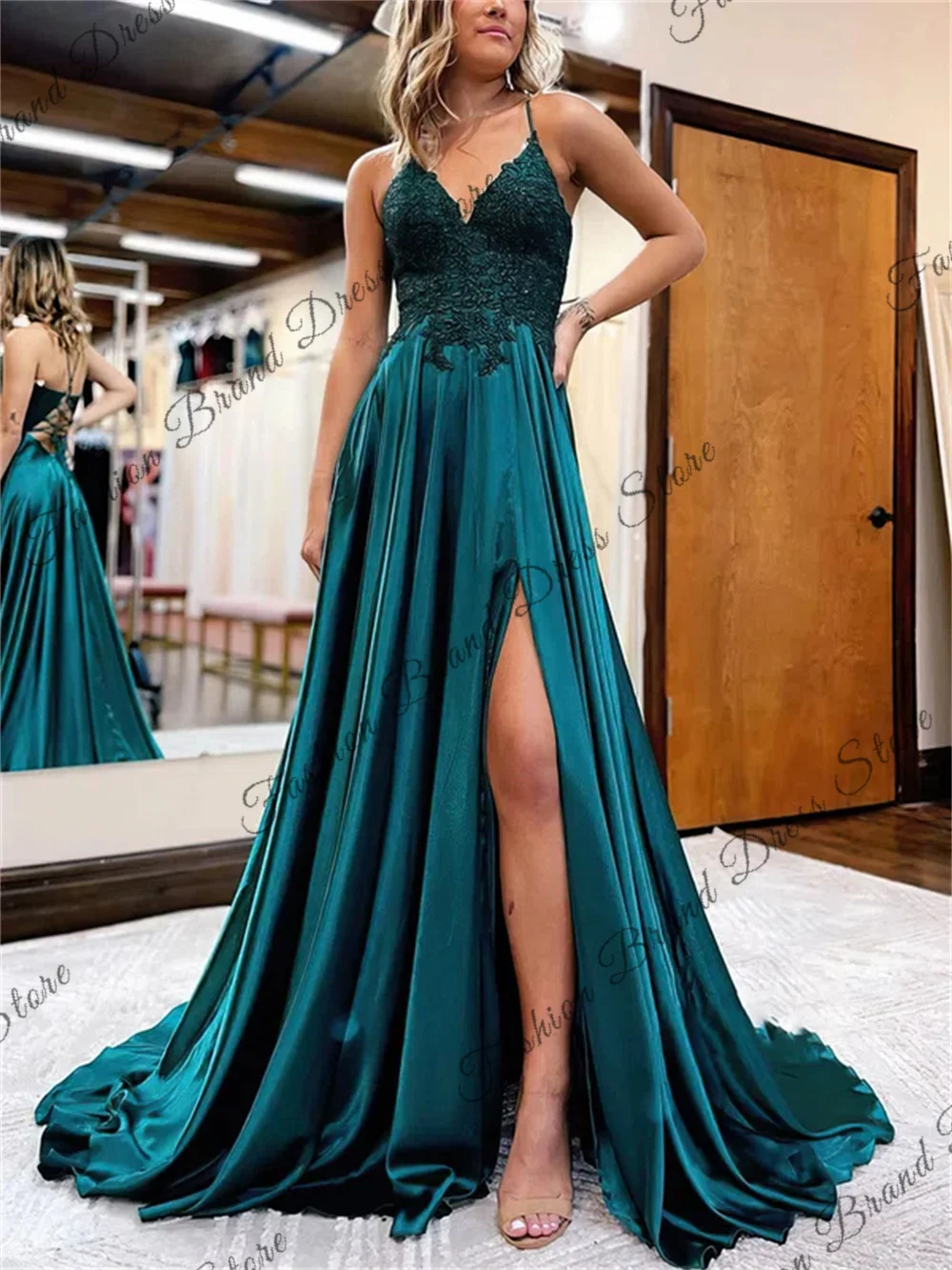 

Spaghetti Straps V-neck Prom Dresses With Split Corset Backless Lace Appliques Evening Gowns Sleeveless A-line Long Ball Dress