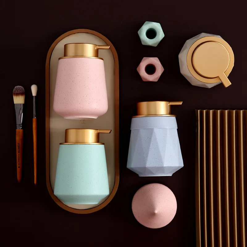 European Style 400ml Portable Soap Dispenser Shampoo Pack Gold Press Ceramic Lotion Bottle Toilet Kitchen Bathroom Accessories