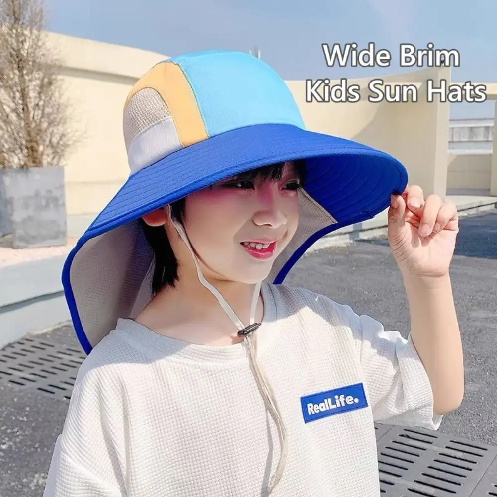 Neuer Baby-Sonnenhut mit Nackenschutz aus Polyester mit Riemen, breiter Krempe, Strandhut, UV-Schutz, atmungsaktiver Fischerhut für den Sommer