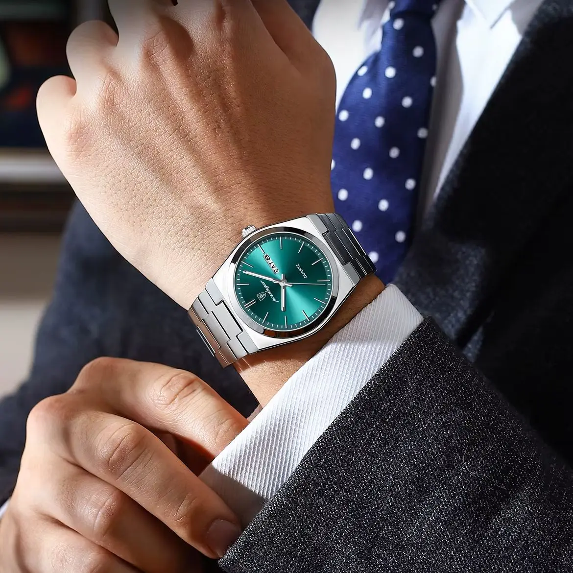 POEDAGAR Business Luxury Men\'s Quartz Watch Waterproof Luminous Date Week Stainless Steel Man Watch Fashion Watches For Men Gift
