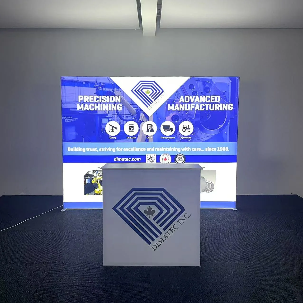 20 Minutes Assembly Foldable Portable Lightweight SEG LED Backlit Pop up Exhibit Stand Display Wall