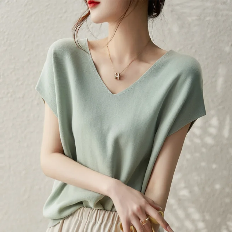 Loose V-Ne Knitted Top Ice Silk T-irt Women's Summer Faion Brand Name Clothing Base Layer Tank Top Breathable Comfortable