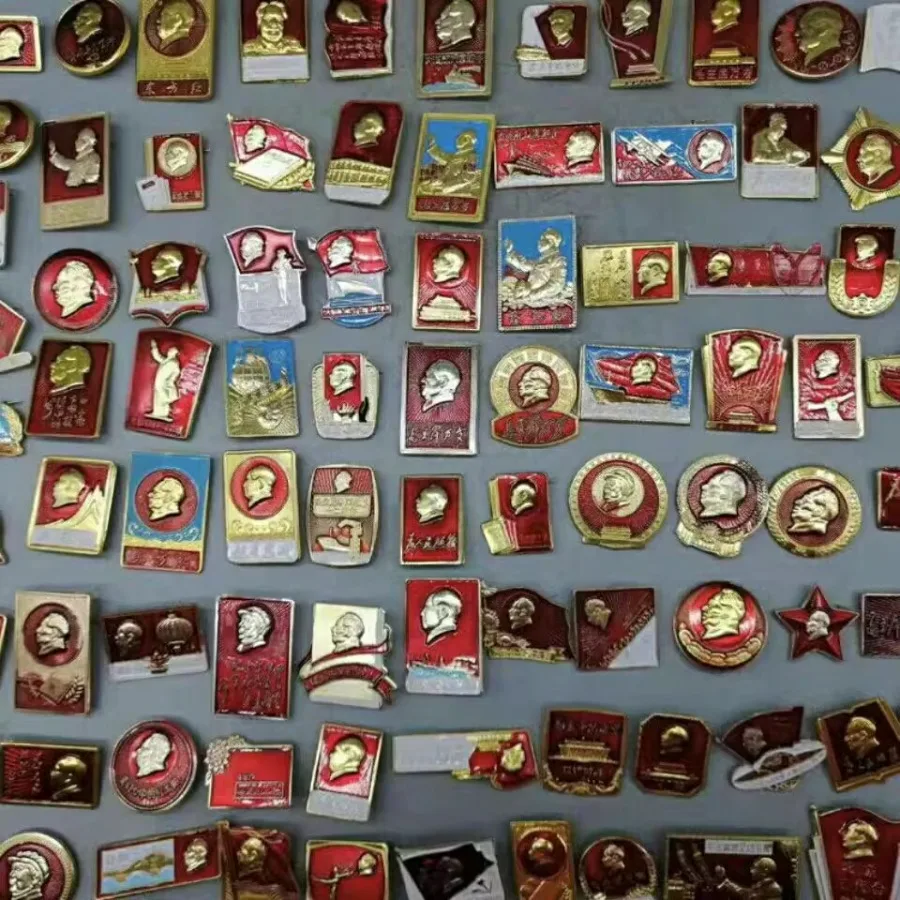120Pcs/set Collectibles Chairman Mao's Badges Commemorative Album Commemorative Badges Medals Collectible Gifts