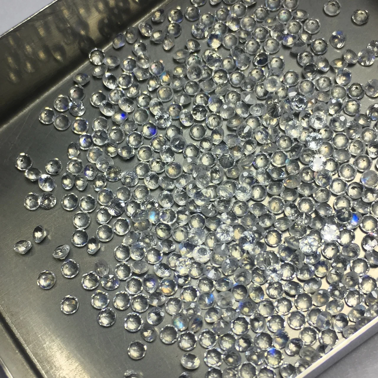 Factory Wholesale 100% Real Natural Round Strong Light Moonstone Gemstone Loose Gems Diy Material for Jewelry