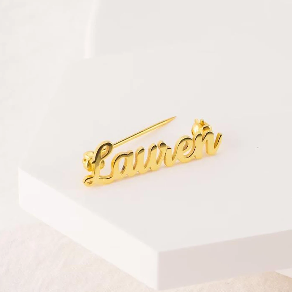 Customized Unique Name Letter Brooch Made of Stainless Steel as a Beautiful Gift for Female Colleagues and Leaders