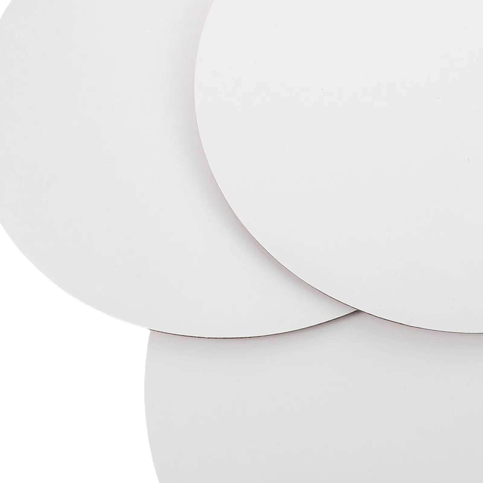 25Pcs White Cake Boards Round 12 Inch Corrugated Greaseproof Cake Disc Base for Wedding Dessert Platter Pastry Display Tray
