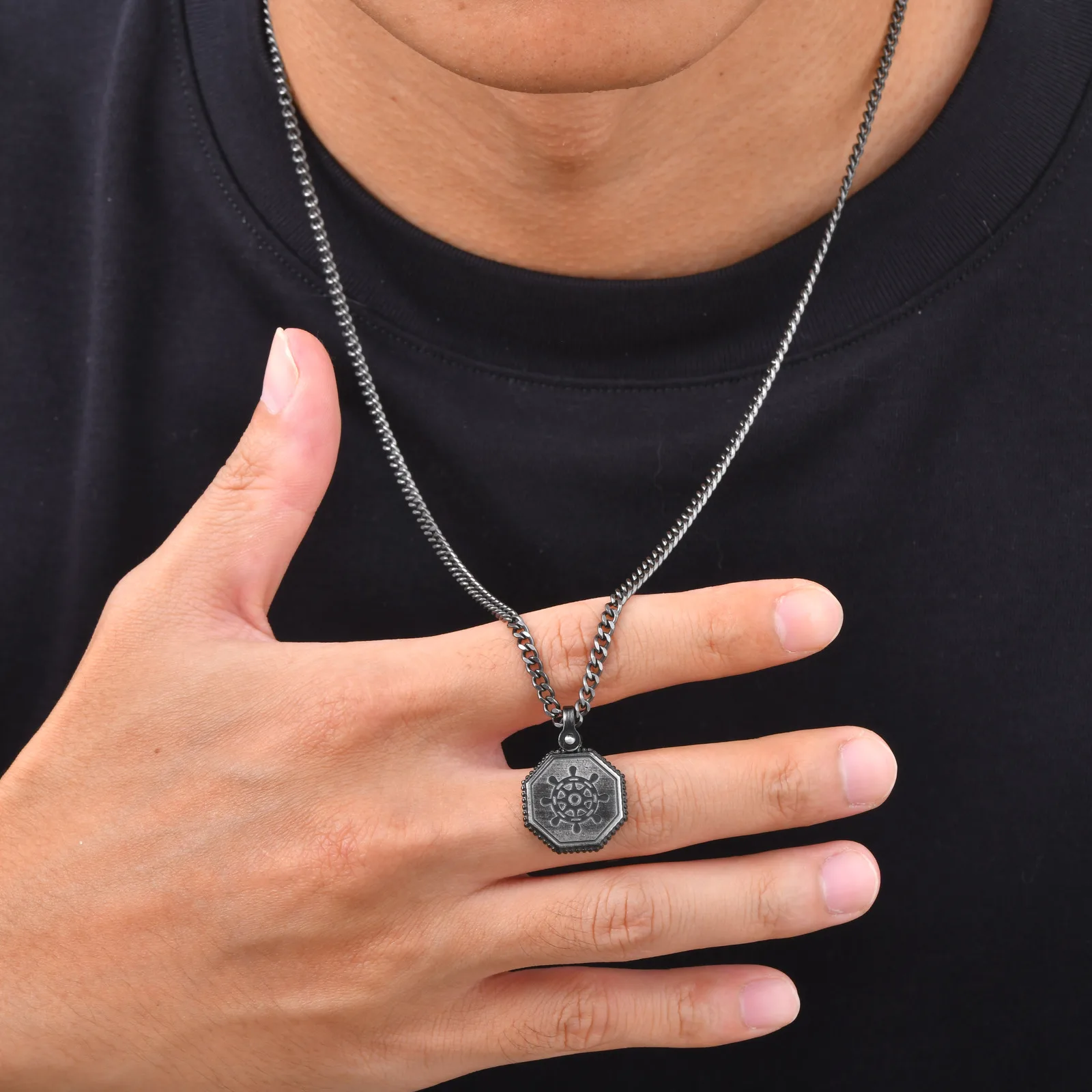 Vintage Engraved Ship Wheel Pendant Necklace for Men,Stainless Steel Geometric Tag Antiqued Necklace,Nautical Punk Jewelry Gift