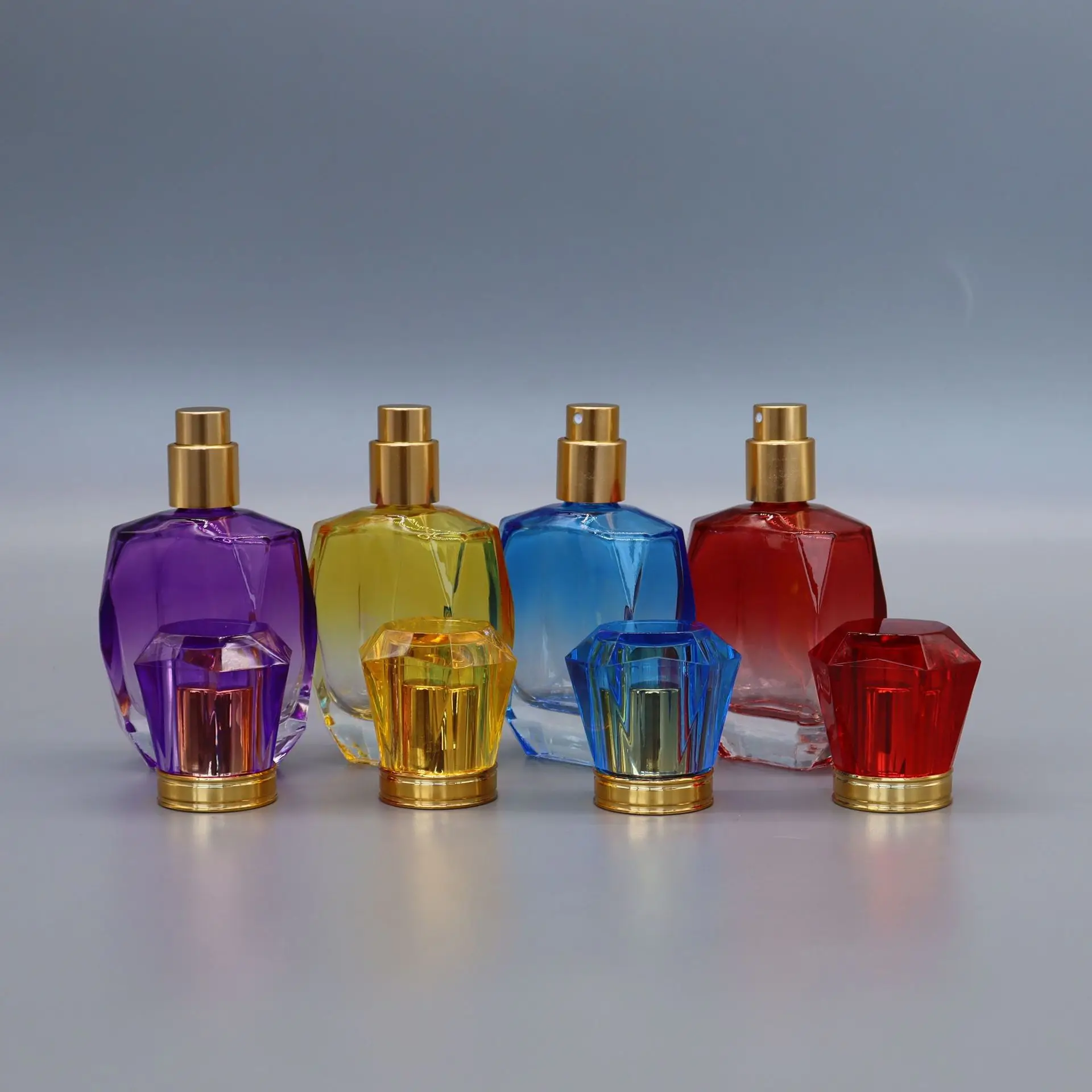 30pcs Glass Perfume Spray Bottle 30ml Essential Oils Perfume Refill Bottle Atomizer Refillable Flat Bottle