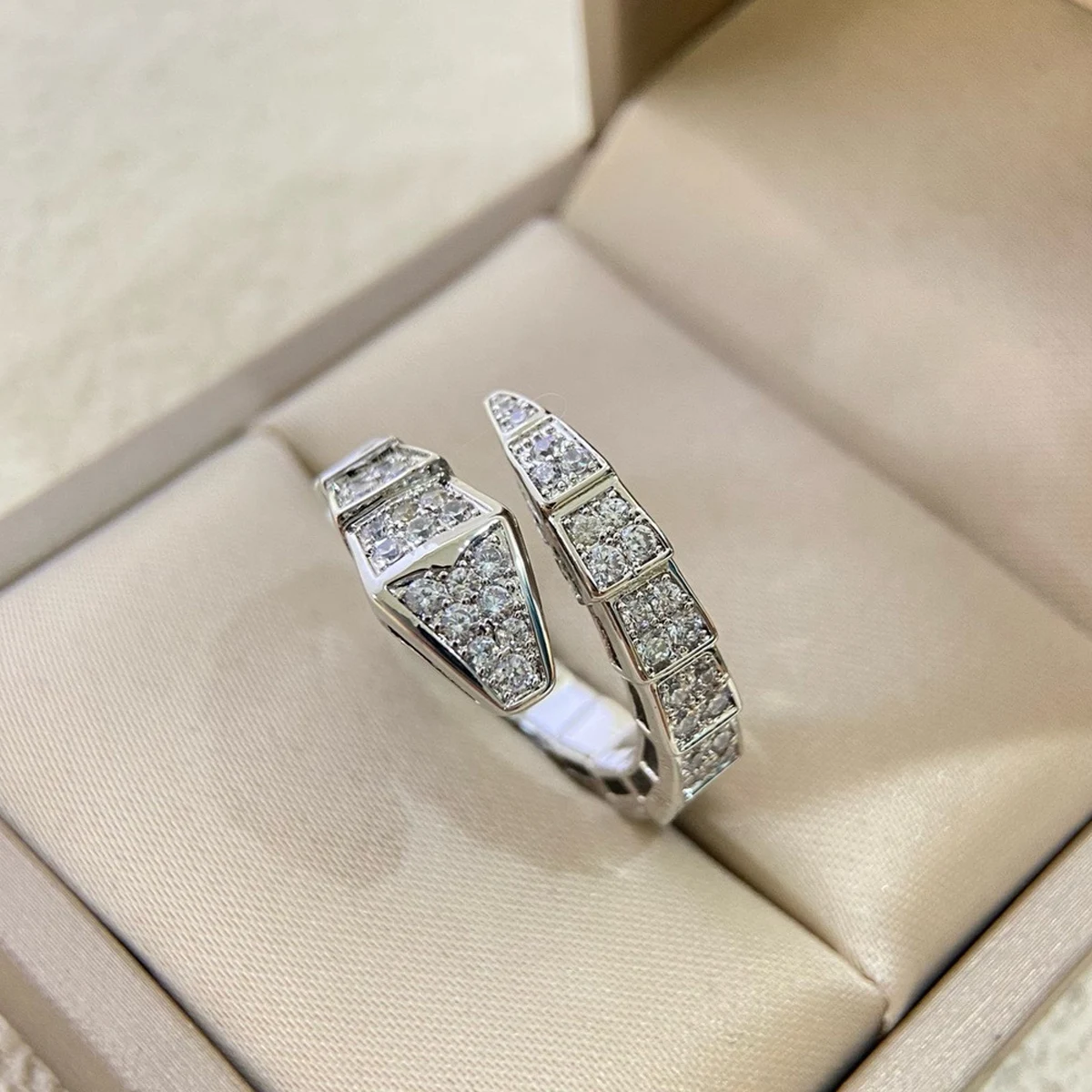 Light Luxury Silver Color Snake Shape Rings Women's Fashion  Ring Delicate Open Index Finger Ring Wedding Jewelry image 4
