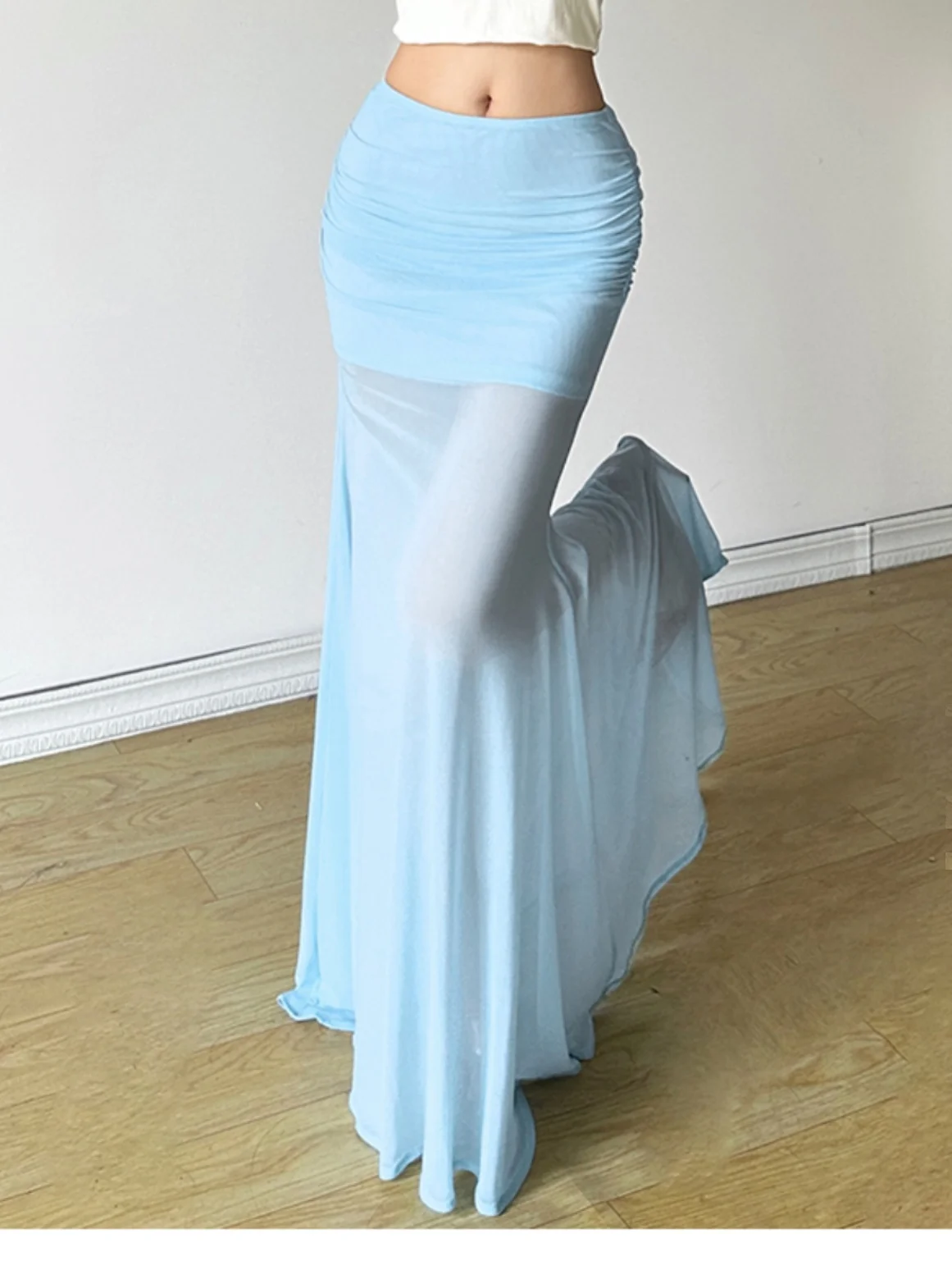 

Temperament Light Blue Mesh Splicing Half Body Skirt High Waist Slim Fit Fashion Versatile Hip hugging Skirt 2025 Women's Wear