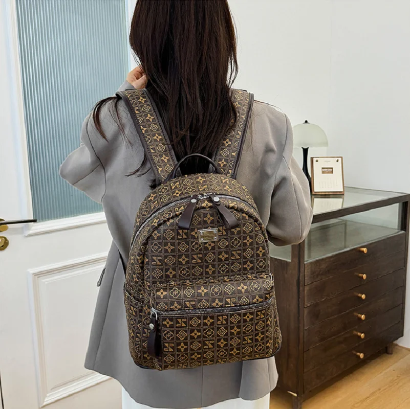 

New Women's High Quality Leather Travel Backpacks Fashion Letter Printed Designer Shoulder Bags Totes Large Capacity School Bag