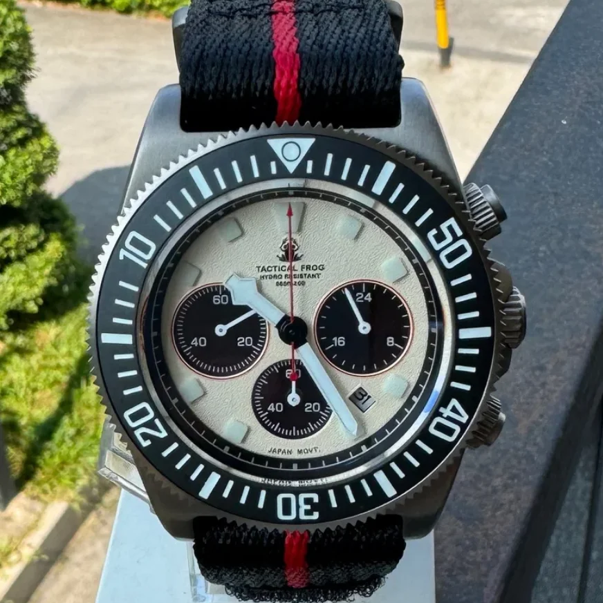 Tactical Frog Men Chronograph Watch 42mm Eco Drive Quartz Wristwatch Titanium Case Diver 200M Waterproof Luminous Sapphire VS75B