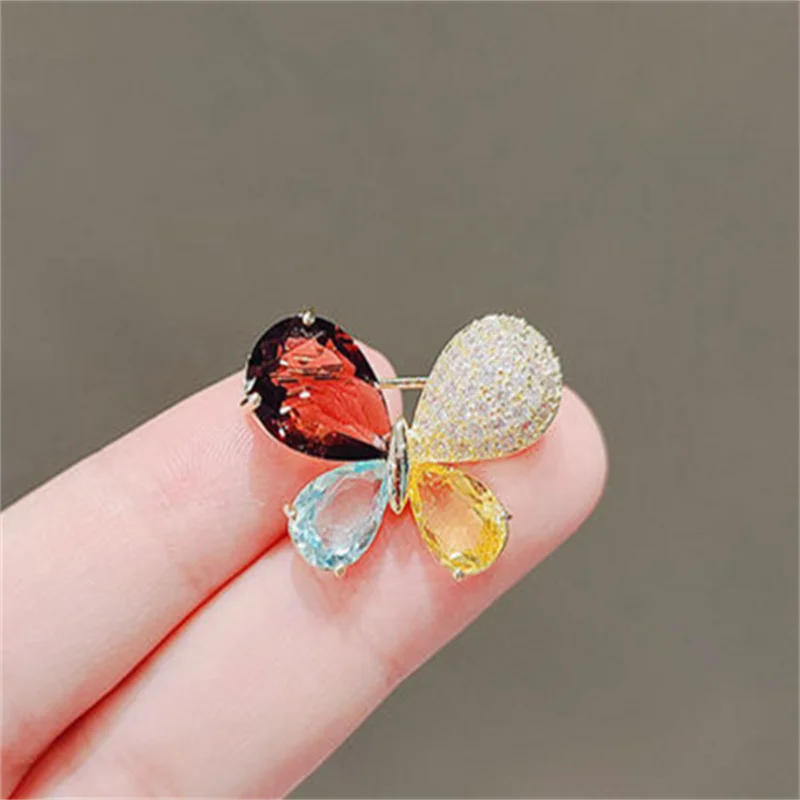Shining Crystal Butterfly Brooches For Women Colorful Zircon Insect Brooch Lapel Pins Animal Badge Jewelry Clothing Accessories