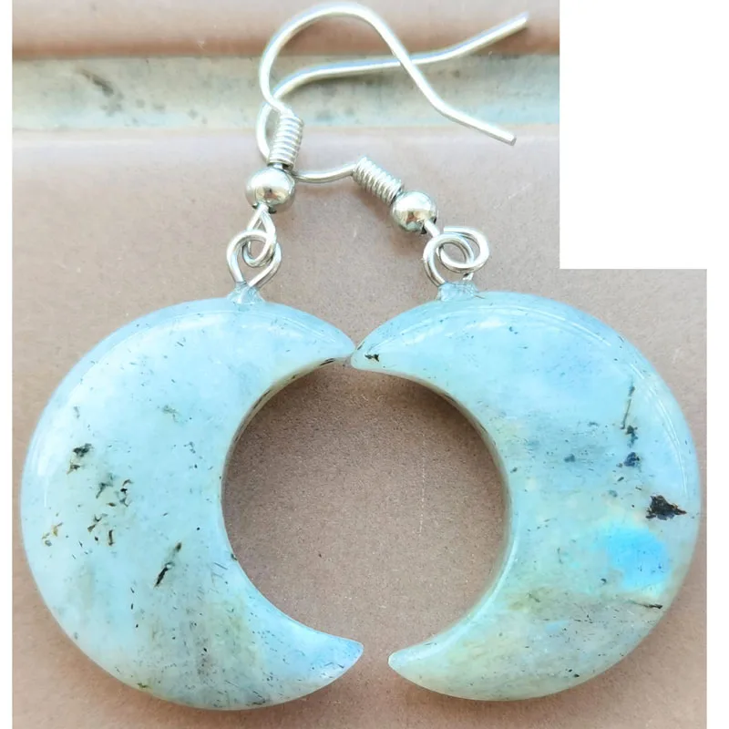 لابرادوريت حلق متدلي PWB1225