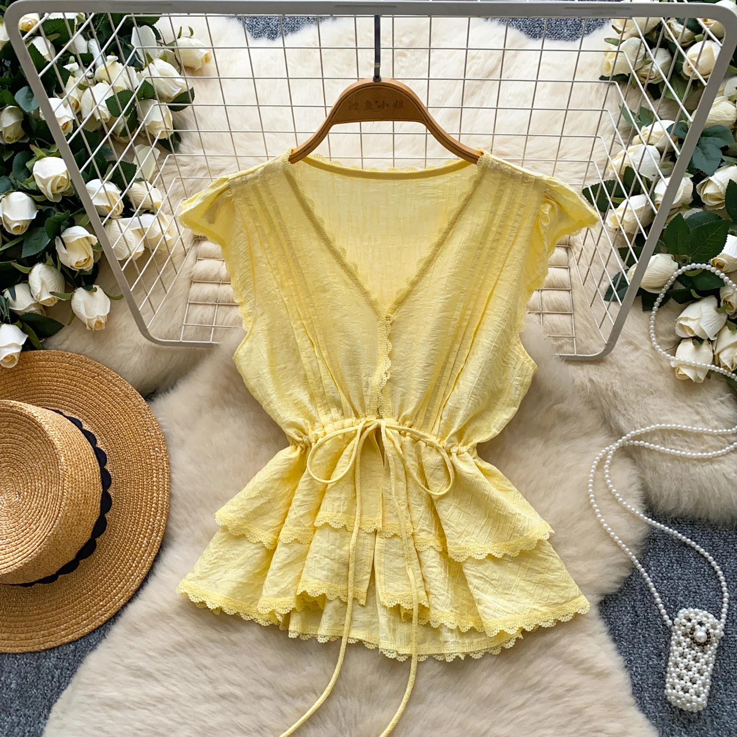 

2025 Summer Girl Style Flying Sleeve Shirt Women's Wooden Ear Tie Design Chic Bohemian Top