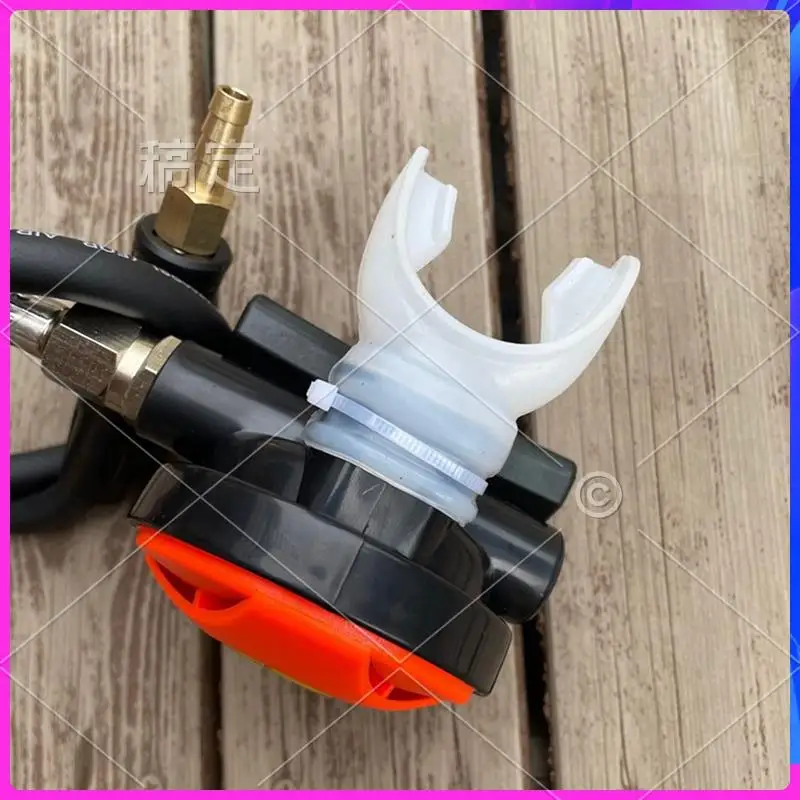 

AUU-Elite Diver’S Respirator With Second Stage 126 Bite And Spare Regulator Mouthpiece