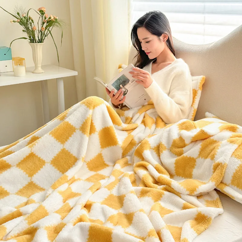 A-Class Checkerboard Coral Fleece Blanket Nordic Grid Printed Office Nap Blanket Four Season Universal Sofa Cover for Adults