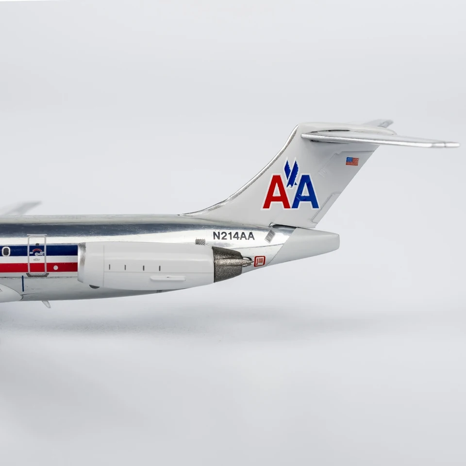 83007 Alloy Collectible Plane Gift NG Model 1:400 American
