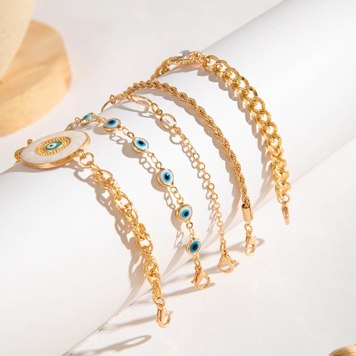 Tocona 5pcs/set Vintage Versatile Blue Rhinestone Bracelets for Women Faswhion Blue Eye Beaded Alloy Bangles Jewelry 25977