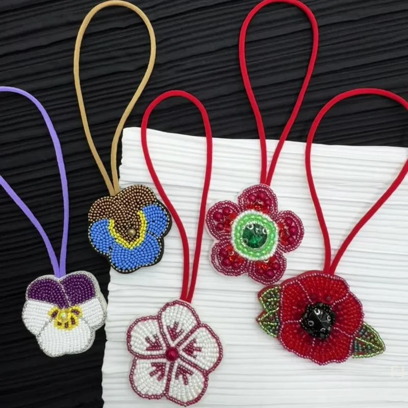 

[YU]Beaded Rhinestones Desert Rose Flower Bag Lanyard Wrist Strap Keychain DIY Accessories