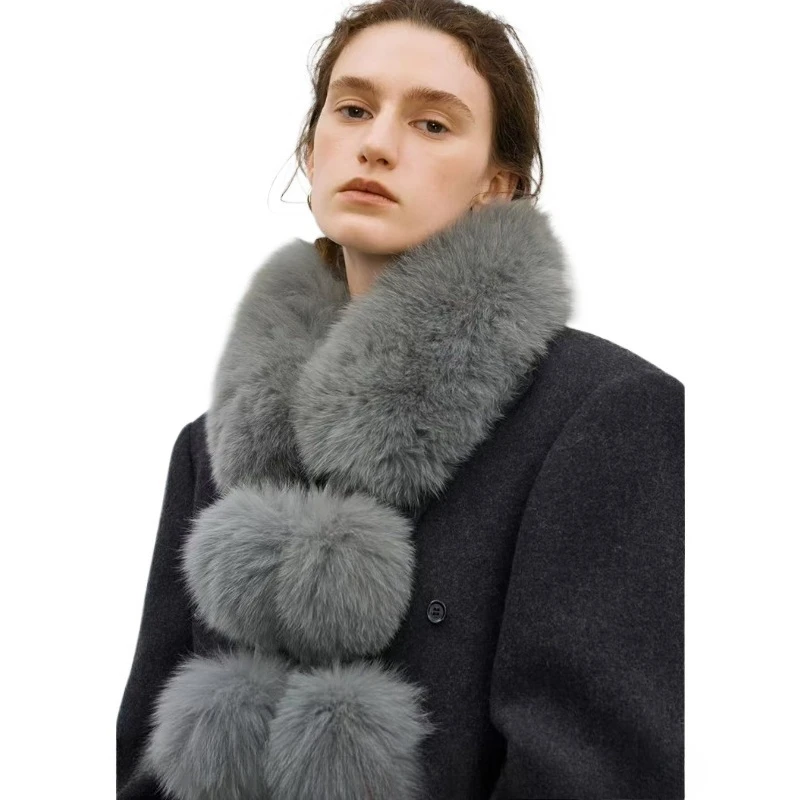 

Fashion fox fur scarf women's Korean version of winter bread new warm fashion leather real fur ball scarf
