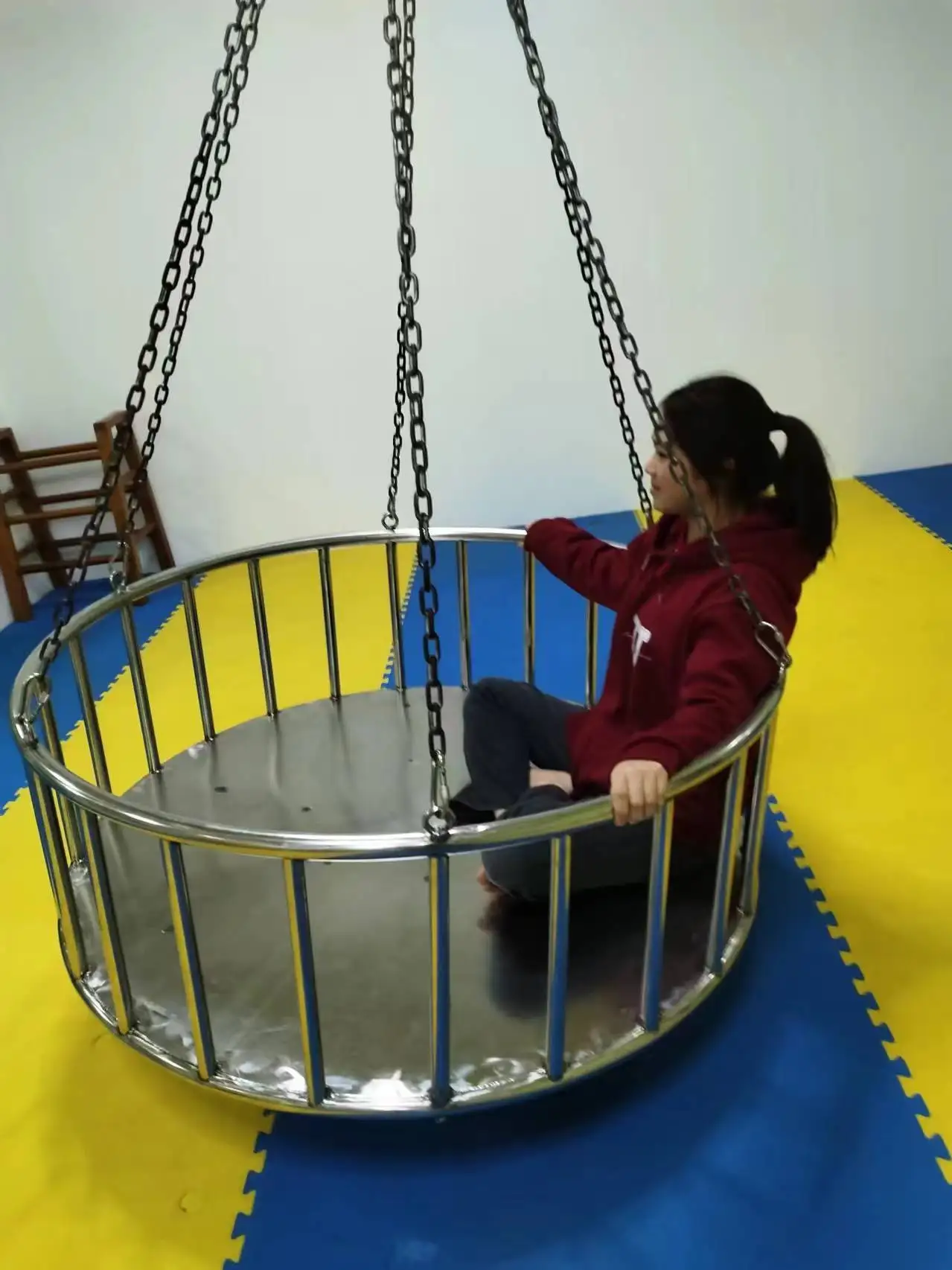 A shaking basket  Early education suspension swing children vestibular indoor sensory training equipment