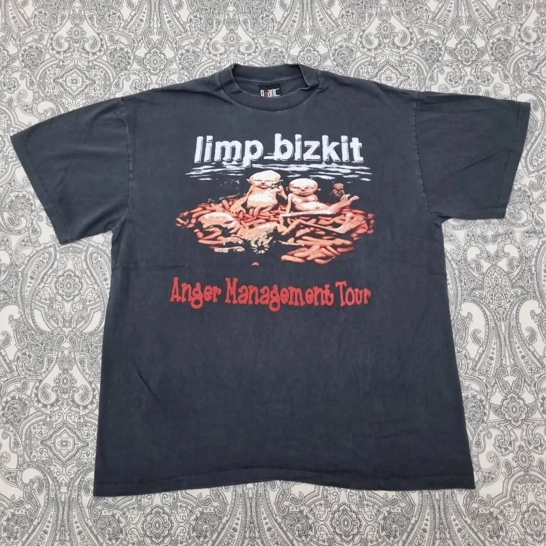 

Vintage Limp Bizkit T Shirt Size Large Anger Management Tour Eminem Papa Roach concert live graphic tee